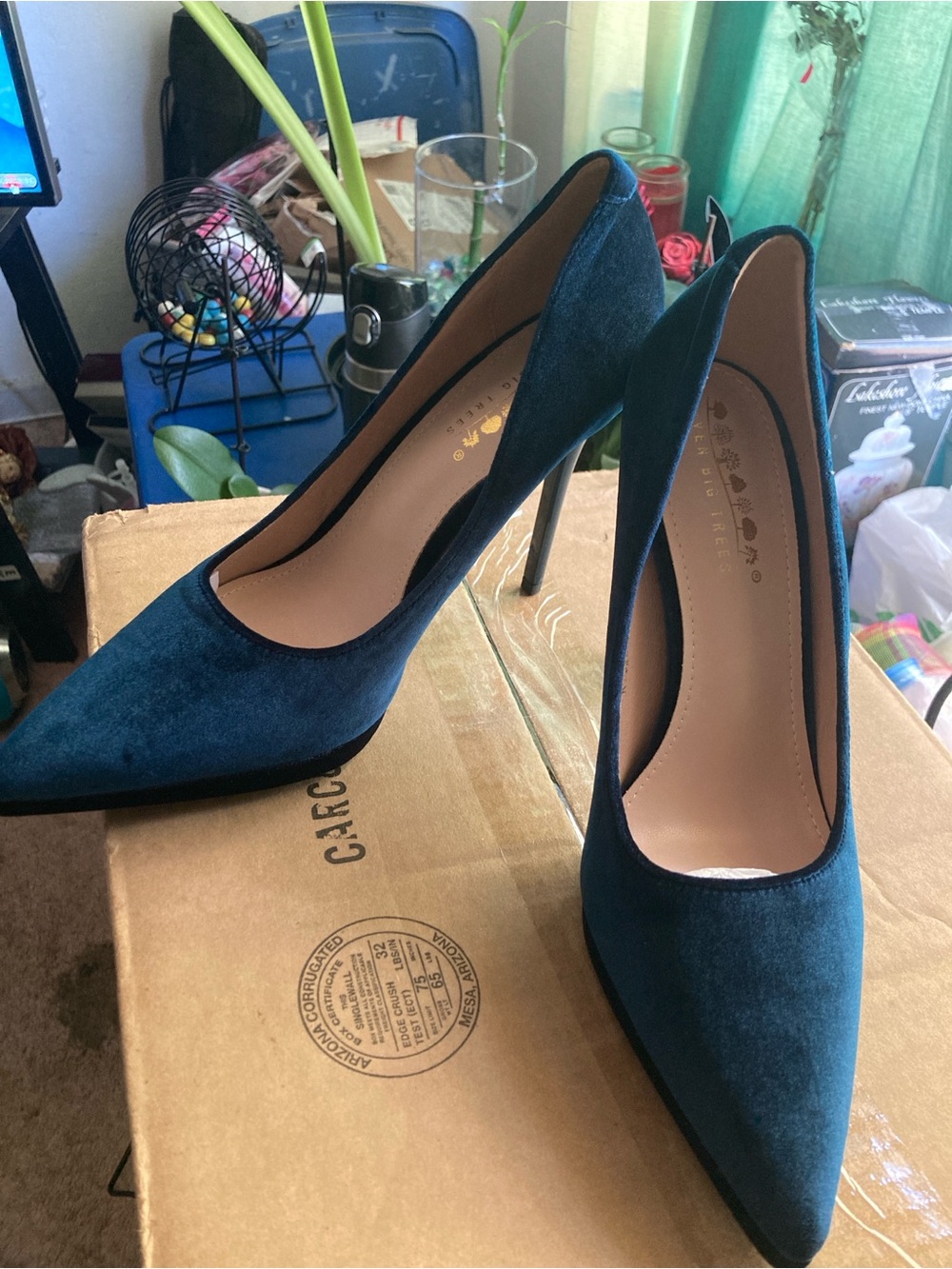Women's Pointed Toe Suede Stiletto Heels - Teal